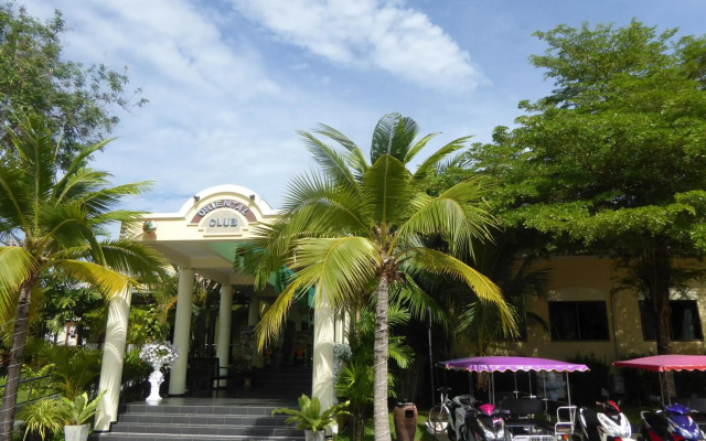 The Royal Tropical Beach at VIP Chain Resort