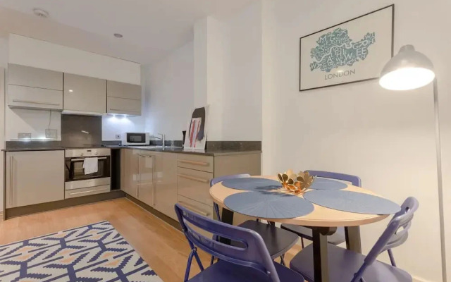 Modern Apartment in Limehouse