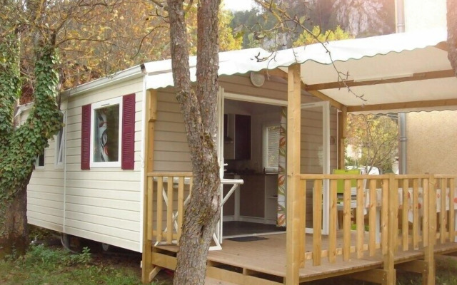 Camping Frédéric Mistral