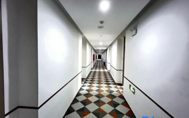 Shell Hotel (Lu'an Zhongzhou Furniture City Shop)