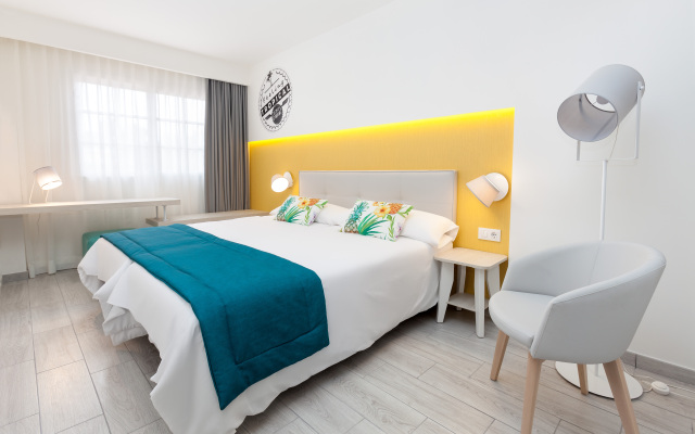 Hotel Tropical Park