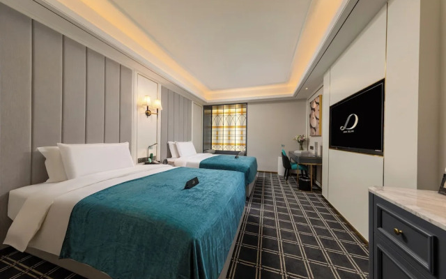 XANA Deluxe International Hotel Dongshankou Metro Station Branch