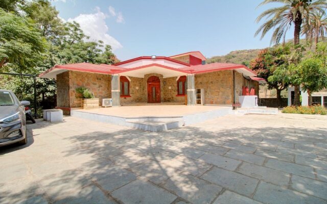 Thakore House By OYO Rooms