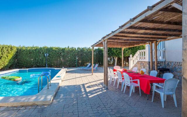 Fidalsa Villa Grand White House