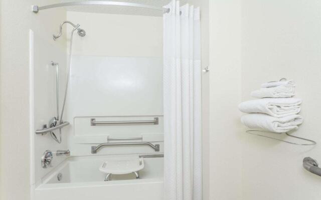 Super 8 Motel - Joppa