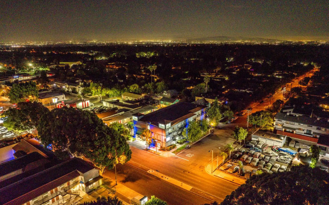 Rodeway Inn & Suites Pasadena