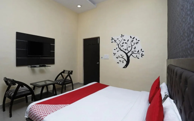 Hotel Maanya Palace by OYO Rooms