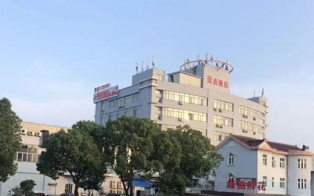 Shell Shanghai Jinshan Zhangyan Town Songjin Highw
