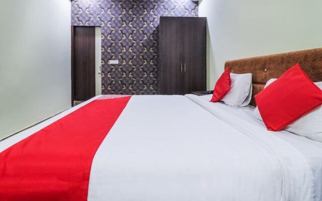 OYO 26223 The Royal Haveli