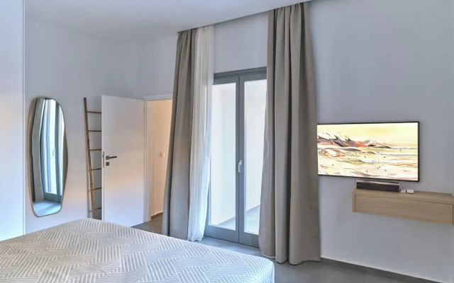 Parousia Luxury Apartments