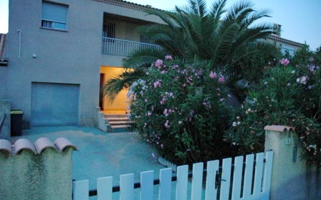 House With 3 Rooms In Agde, With Private Pool, Furnished Terrace And E