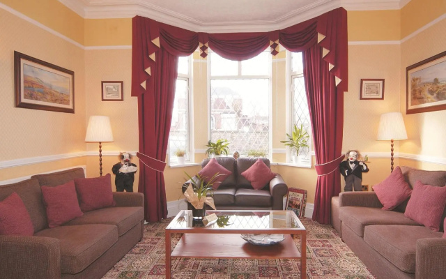 Buckinghams Hotel