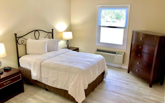 Bicentennial Inn