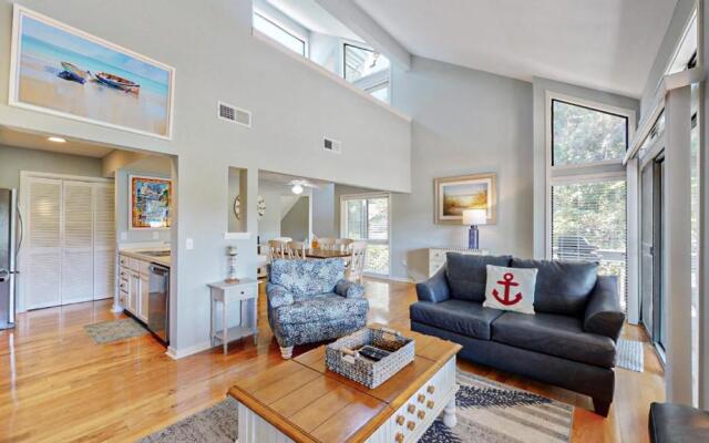 272 Turnberry Village