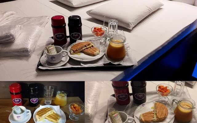 A Praia Motel - Adults Only