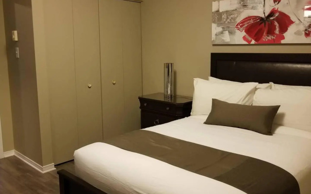 Sweet 2-Bedroom Penthouse Apartment by Amazing Property Rentals