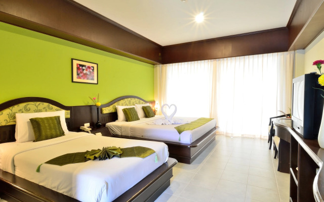 Samui First House Hotel