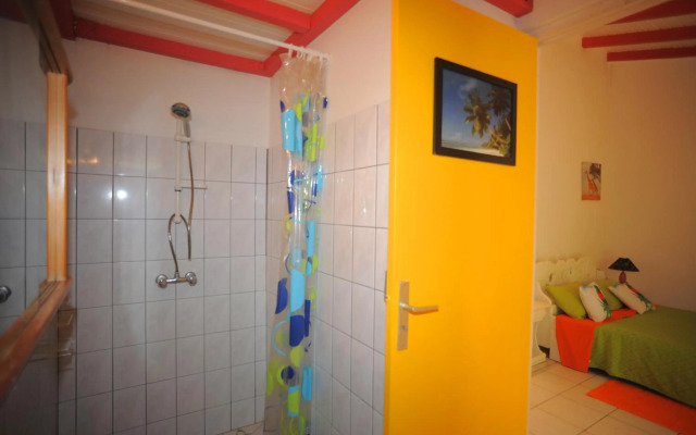 Au Domaine Des Bougainvilliers