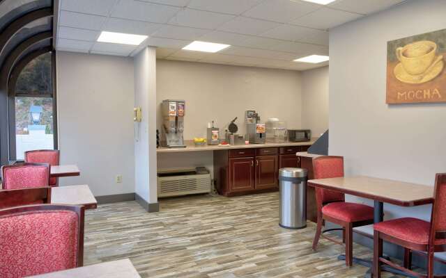 Days Inn by Wyndham Harriman