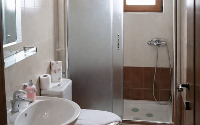 Orama Hotel - Lake Plastira Triple Suite