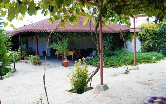 Atanasovi House