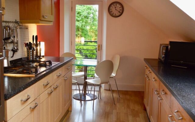 Stunning Loft Flat With Garden