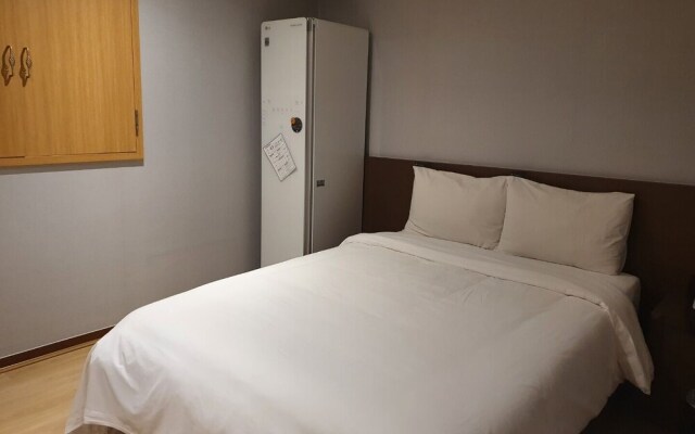Central Tourist Hotel