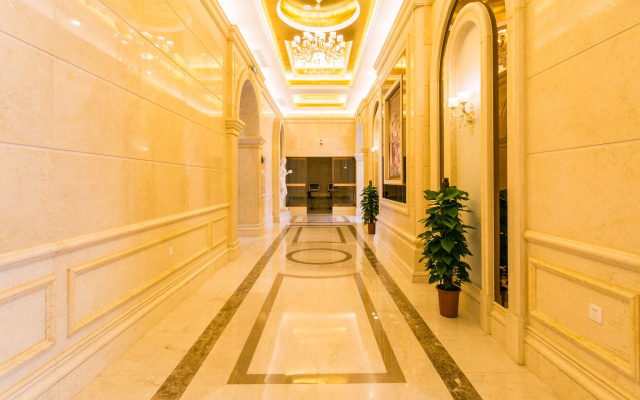 Vienna Shanghai Hongqiao National Convention and E