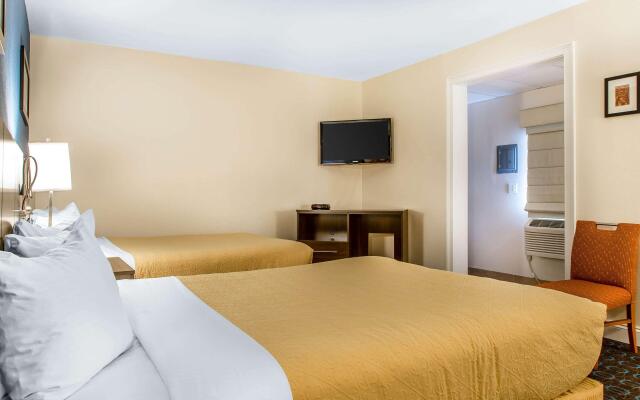 Quality Inn & Suites Middletown - Newport