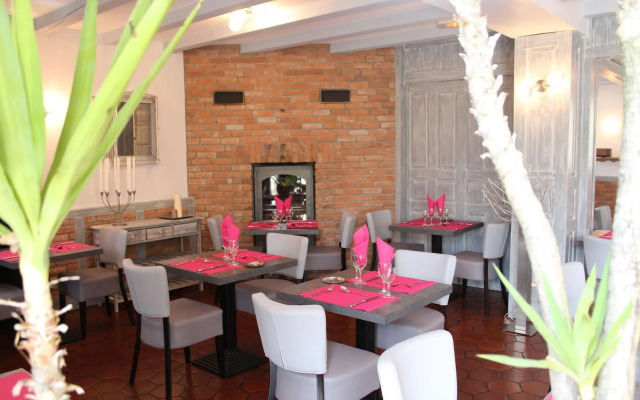 Auberge La Tomette, The Originals Relais