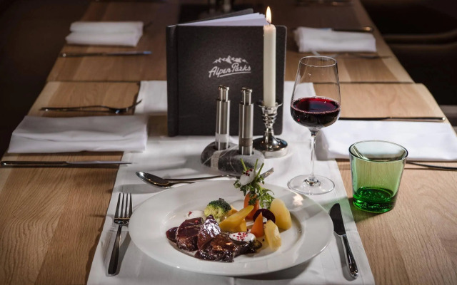 AlpenParks Hotel & Apartment Orgler