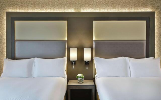 Legend Hotel Lagos Airport, Curio Collection by Hilton