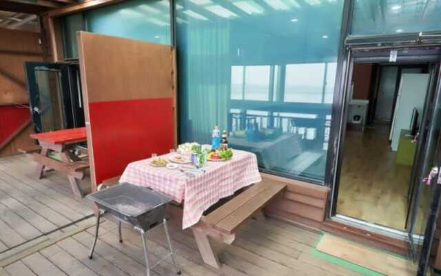 Daebudo Badatga Urijip Pension