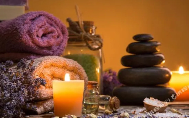 Grand House Tingyue Linzhi