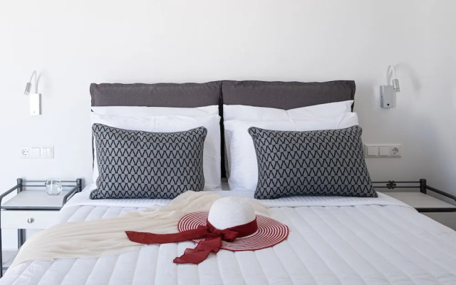 Santoterra Antigua Suites