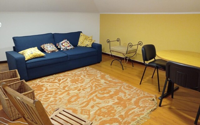 Charming 3-bed Apartment With sea & Mountain View
