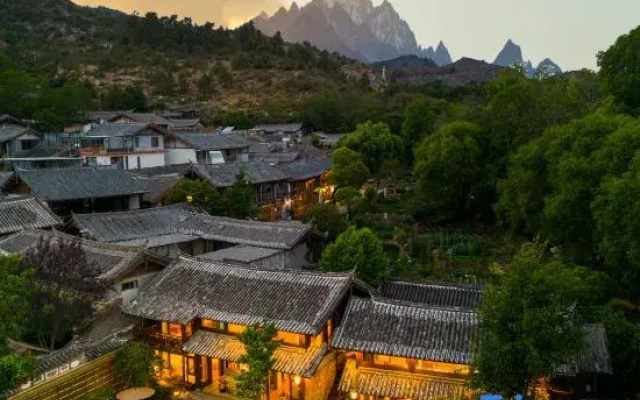 Lijiang ZenTea Garden Ancient Residence Beautiful Homestay