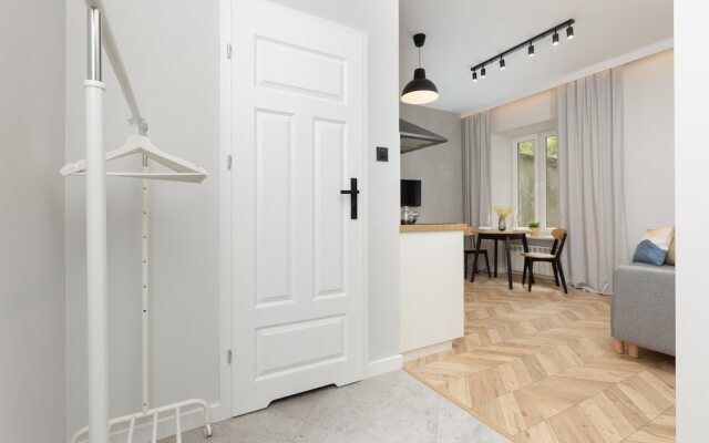 Atmospheric Apartment Walicow by Renters
