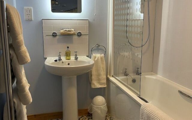 La Scala Inverness City Apartment