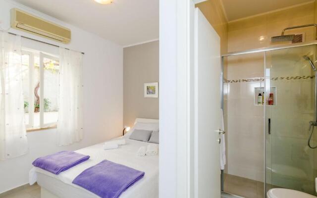 Rooms Batina