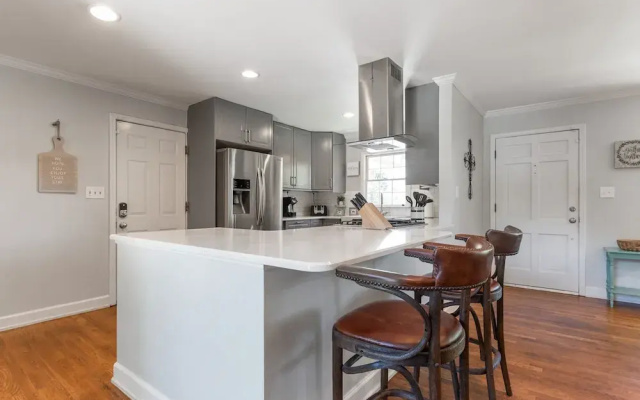 3926 Pineview, Smyrna