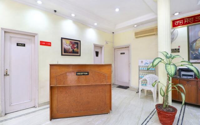 OYO 24073 Hotel Hari Darshan