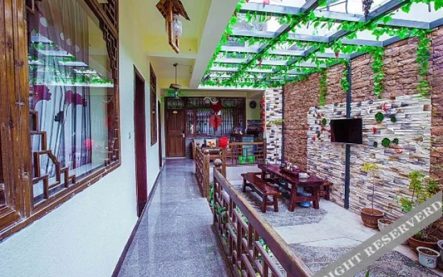Two Cattle Inn Lijiang