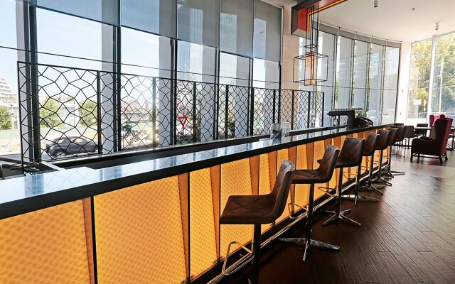 DoubleTree by Hilton Santiago Kennedy