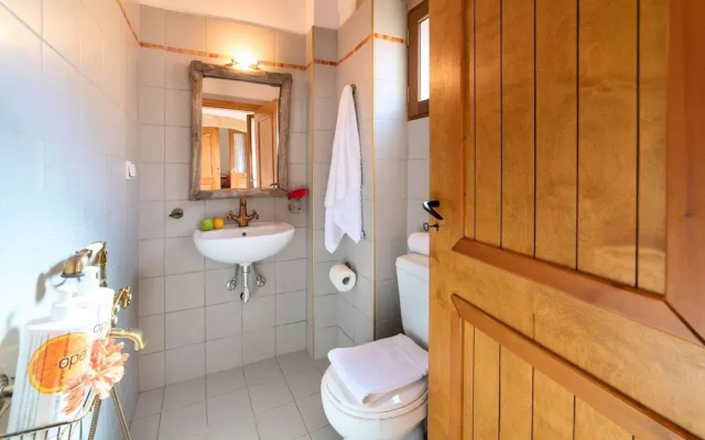 Captain Antonis, Traditional House Close To Chania