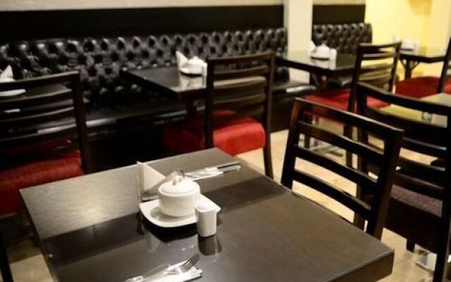 Roswal Hotel