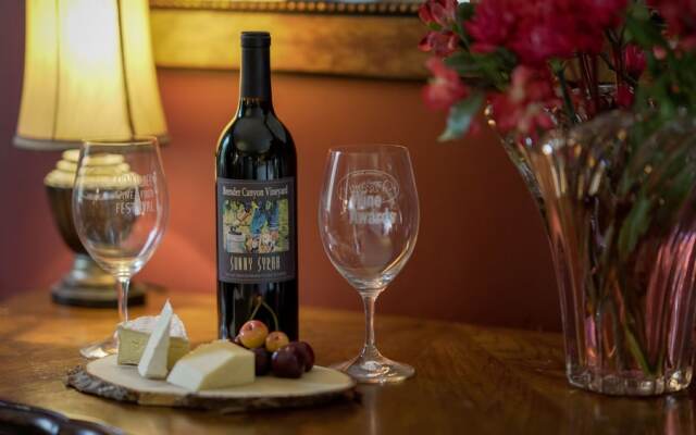 Warm Springs Inn & Winery