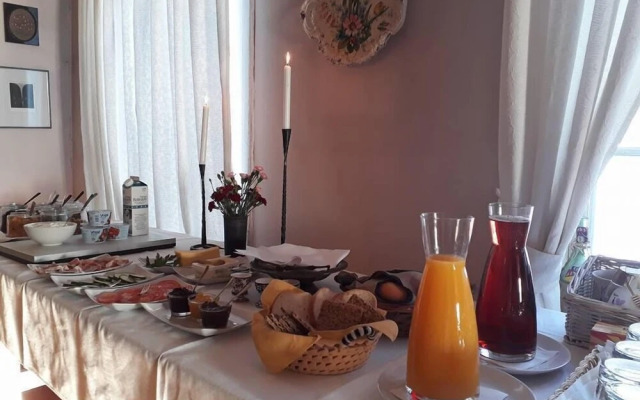 Frägsta Hälsingegård Bed & Breakfast