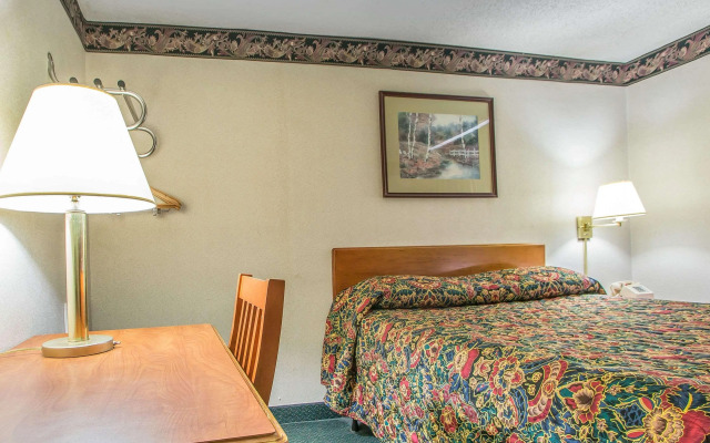 Rodeway Inn Bedford