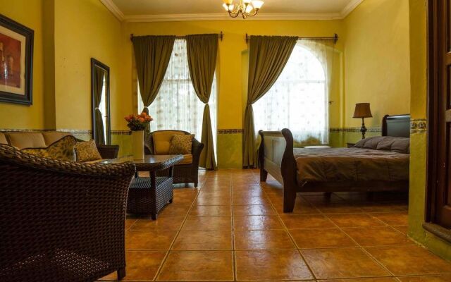 Jardi Hotel